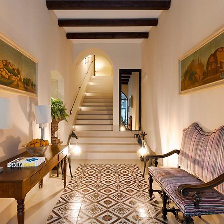 Palazzo Arone Dei Baroni Di Valentino Hotel Palermo Luaran gambar