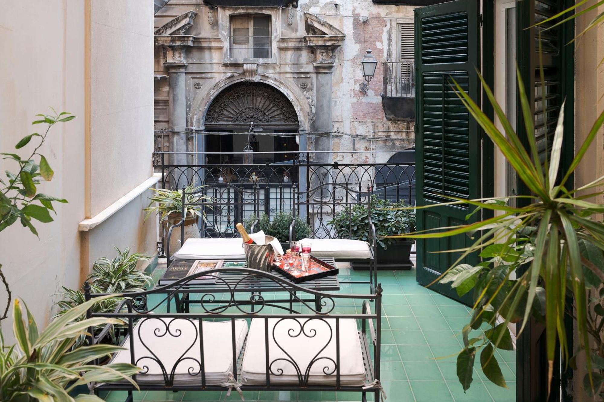 Palazzo Arone Dei Baroni Di Valentino Hotel Palermo Luaran gambar